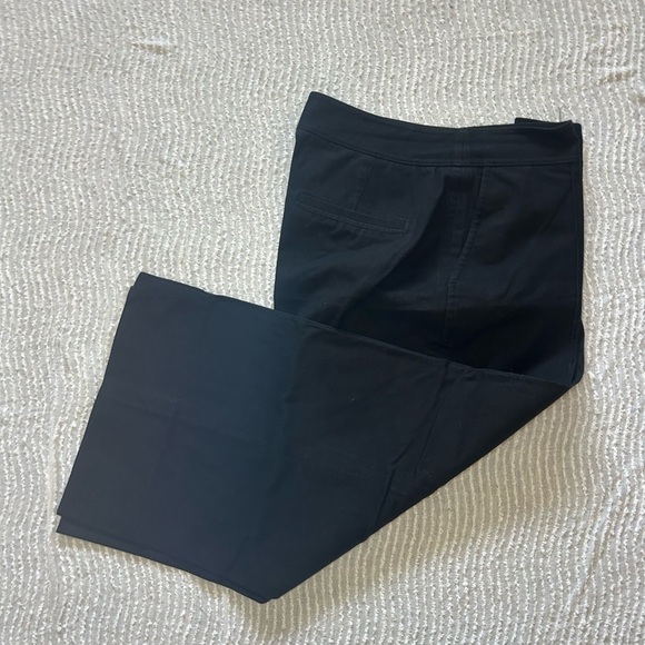 Club Monaco Black Wide Leg Pants Size 12 Casual Business Slacks (tiny hole) - Picture 2 of 11